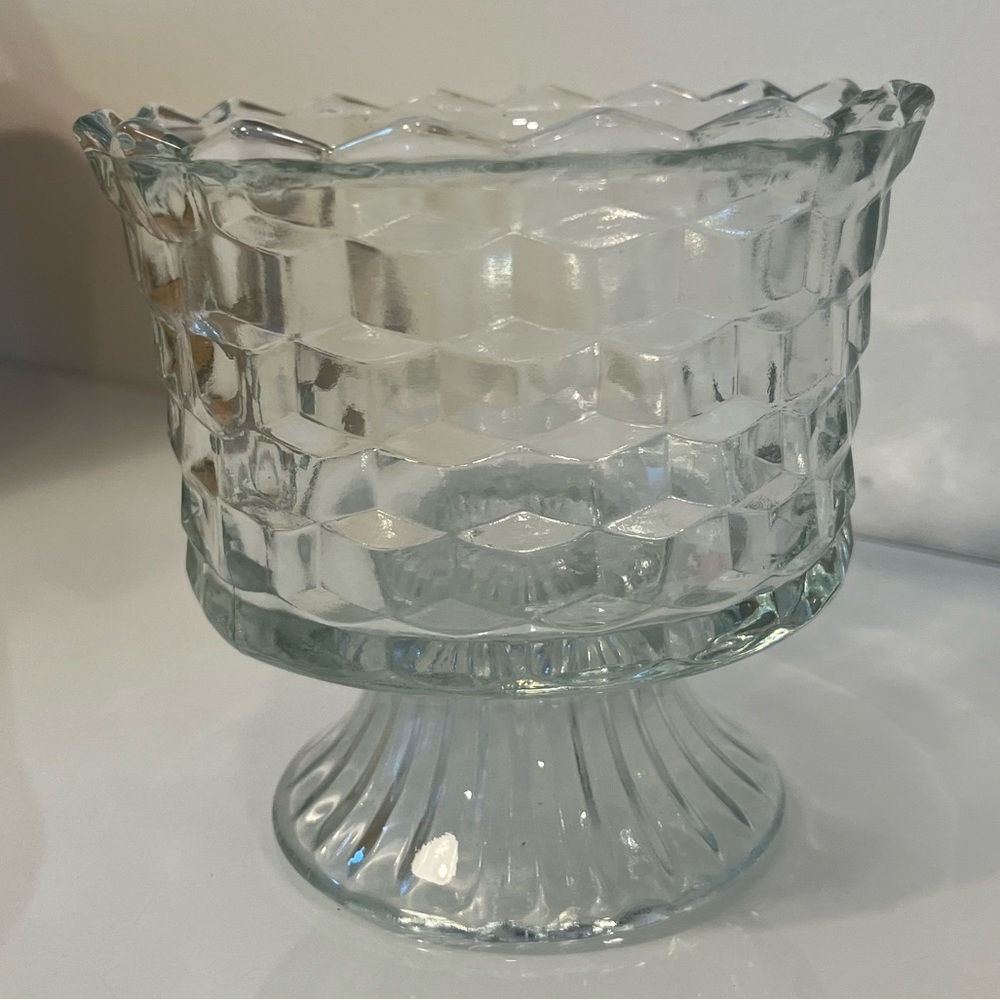 VTG. CLEAR GLASS CANDY DISH  BOWL INDIANA WHITEHALL FOOTED
